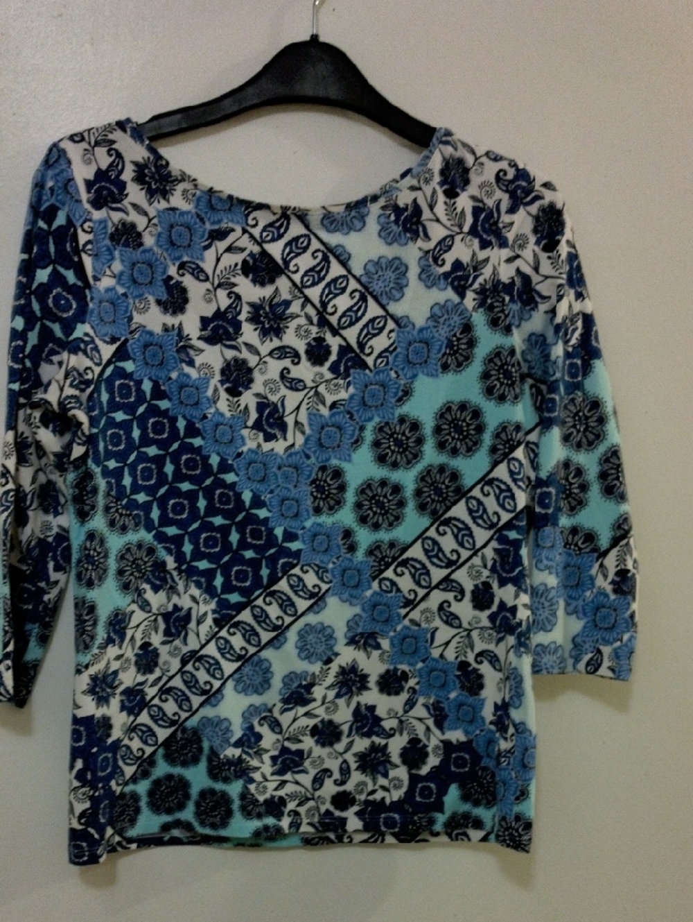 Talbots Blue Floral Patchwork Women’s Top - Lightweight 3/4 Sleeve